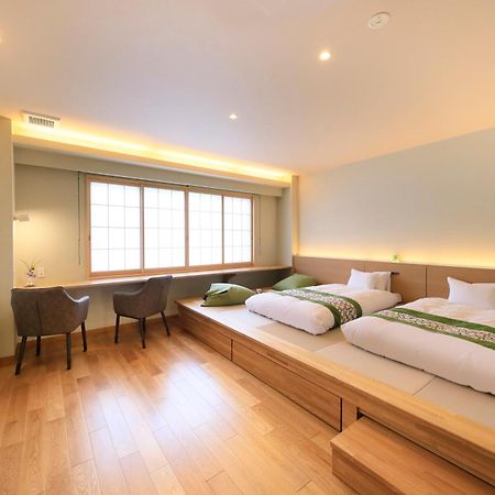 Shouhakutei Azumaso Hotel Tendo Buitenkant foto