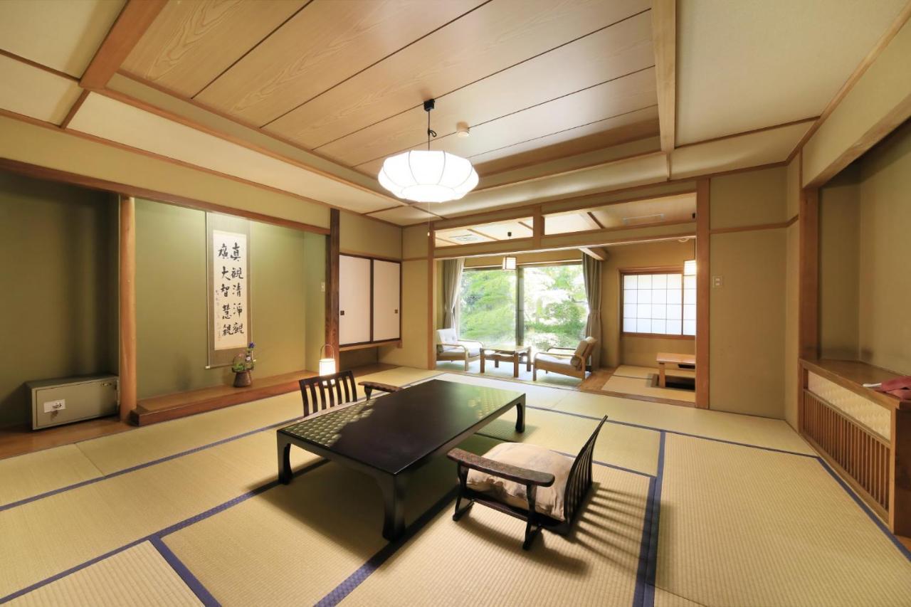 Shouhakutei Azumaso Hotel Tendo Buitenkant foto
